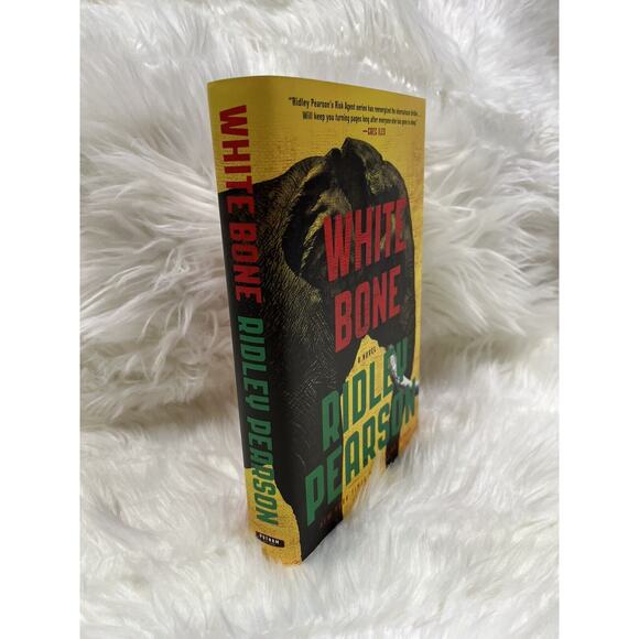 A Risk Agent Novel Ser.: White Bone by Ridley Pearson 2016 HC Book 1st Edition - Picture 4 of 4